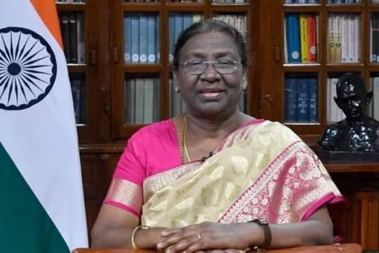 राष्ट्रपति द्रौपदी मुर्मू के प्रस्तावित अम्बिकापुर प्रवास की तैयारियों का कमिश्नर एवं आईजी ने किया निरीक्षण