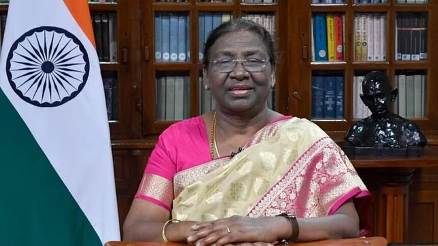 राष्ट्रपति द्रौपदी मुर्मू के प्रस्तावित अम्बिकापुर प्रवास की तैयारियों का कमिश्नर एवं आईजी ने किया निरीक्षण