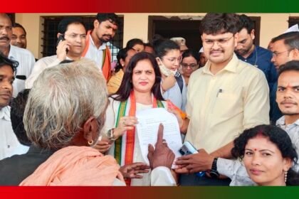 दायित्व मिलते ही कांग्रेस नेत्री रत्नावली एक्शन मोड में, किसानों की समस्याओं को लेकर कलेक्टर को सौंपा ज्ञापन