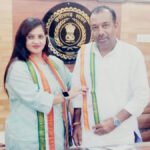 किसानों को न्याय दिलाने जुटी कांग्रेस नेत्री रत्नावली कौशल, अध्यक्ष प्रमोद नायक को सुनाई कृषकों की पीड़ा