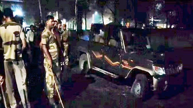 खदानों से नहीं रूक रही चोरी, पीली बत्ती लगी कार से सीआईएसएफ ने पकड़ा 15 जरीकेन डीजल
