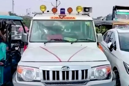 मुख्यमंत्री के काफिले के कारण पुलिसकर्मियों ने रोकी एंबुलेंस, घंटे भर तड़पता रहा मासूम
