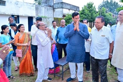 प्रगति यात्रा: विधायक देवेन्द्र ने खोला विकास का पिटारा, विभिन्न वार्डों को दिए लाखों के विकास कार्यों की सौगात