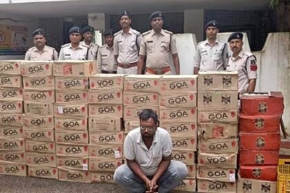 पुलिस ने छापामार कार्रवाई में पकड़ी 77 पेटी अवैध शराब, एमपी से लेकर आए थे तस्कर