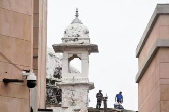 ज्ञानवापी सर्वे शुरू: परिसर में दाखिल हुई एएसआई की टीम, क्या आठ दिनों में मिलेंगे अहम साक्ष्य?