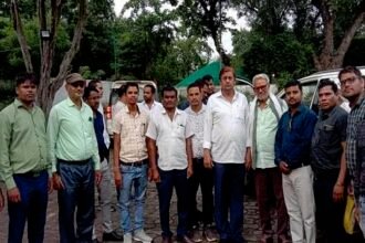 हड़ताल होगी खत्म! मंत्री अकबर करेंगे सीएम बघेल से बात, हजारों स्वास्थ्यकर्मी हुए थे बर्खास्त