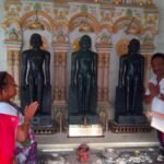 उत्तम संयम धर्म दिवस के दसलक्षण महापर्व पर किया भगवान का मंगल अभिषेक, भजनों पर हुआ डांडिया नृत्य