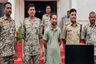 बाबू ने सवा करोड़ सरकारी फंड का खेला ऑनलाईन सट्टा, चिठ्ठी से खुला राज