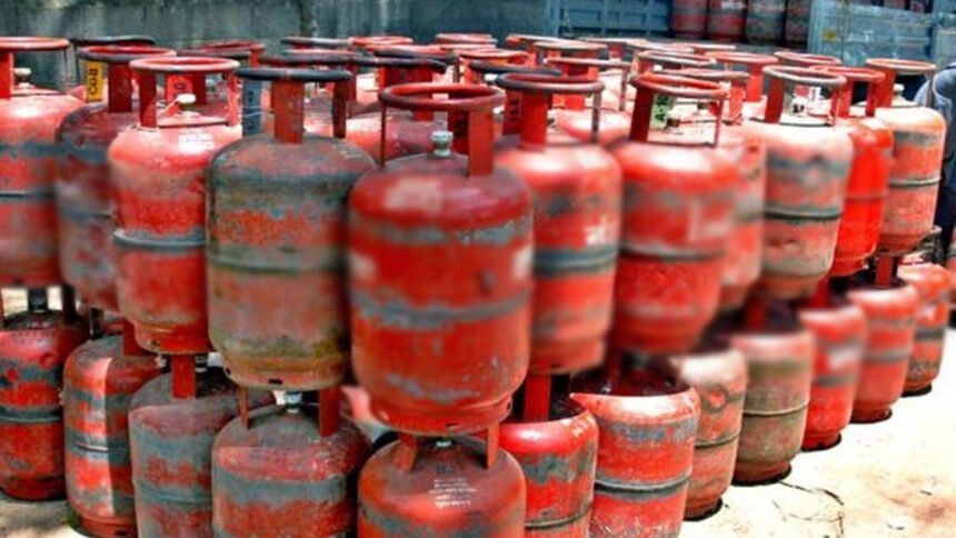 रसोई गैस होगी सस्ती, खुलेगा नौकरियों का पिटारा, मोदी सरकार के आम बजट में इस बार रखा जाएगा हर वर्ग का ख्याल