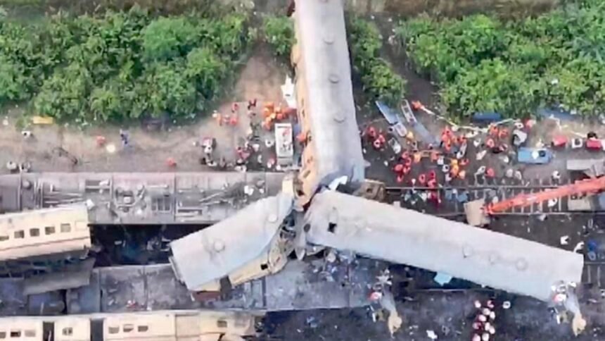 Rail Accident: विजयानगरम रेल हादसे में अब तक 13 की मौत, राहत व बचाव कार्य पूरा, शाम तक ट्रैक पर संचालन हो जाएगा शुरू