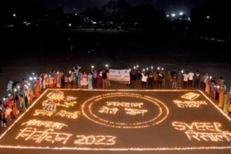 मतदाता जागरूक अभियान, मतदान करने दीपदान कर लिया संकल्प