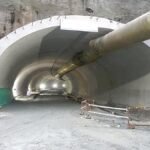 निर्माणाधीन सुरंग में भूस्खलन, 40 से ज्यादा मजदूर फंसे! बचाव कार्य जारी