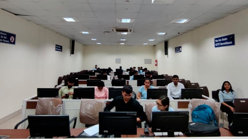 एनआईटी रायपुर में तीन चरणों में किया गया मॉक प्लेसमेंट का आयोजन, विद्यार्थियों में दिखा उत्साह