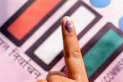 59 प्रतिशत सीटों पर महिला मतदाता ज्यादा, आधी आबादी को भाजपा-कांग्रेस की 'नकदी घोषणाओं' ने लुभाया