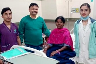 पेशाब के लिए इतना लगाया जोर कि थैली से बाहर निकल आई आंत