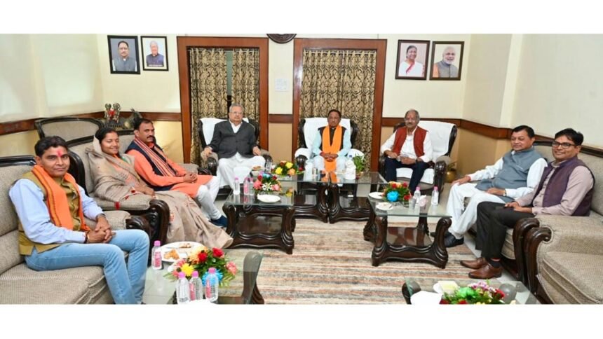 मोदी की गारंटी पूरा करने मनोयोग से जुट जाएं मंत्रीगण: मुख्यमंत्री विष्णु देव साय