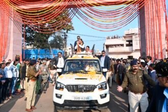 जशपुरवासियो ने किया सीएम विष्णुदेव साय का जोशीला स्वागत, सौरभ सागर द्वार का किया लोकार्पण