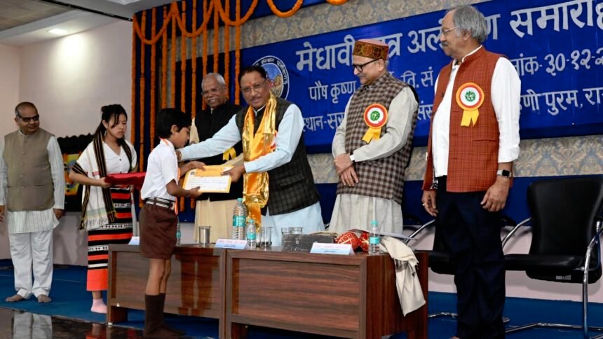 वास्तविक शिक्षा वह जो विद्यार्थी को ज्ञानवान के साथ-साथ चरित्रवान भी बनाए: विष्णु देव साय
