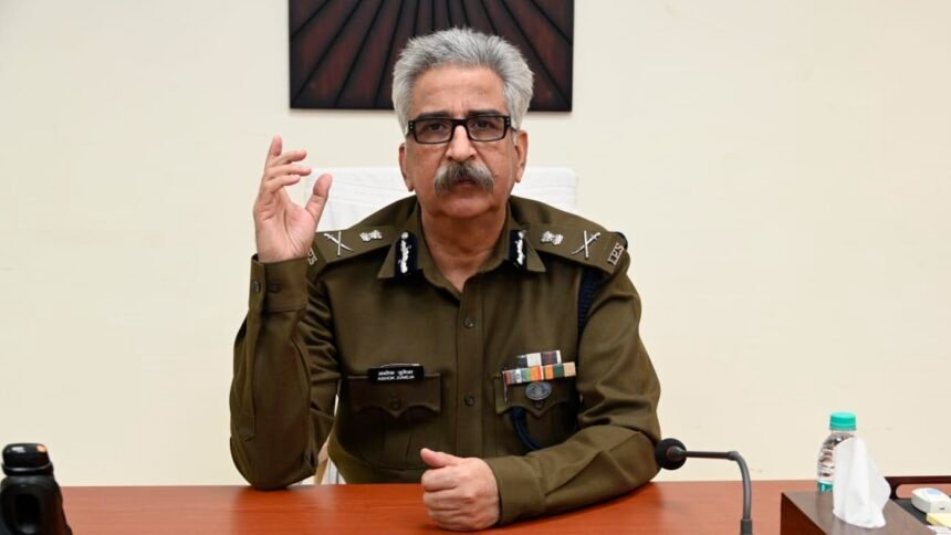 Virtual Meeting: कानून व्यवस्था का उल्लंघन करने वालों की खैर नहीं, डीजीपी जुनेजा ने दिये कड़ी निगरानी के निर्देश