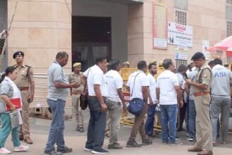 ज्ञानवापी मामला: एएसआई ने सीलबंद लिफाफे में पेश की सर्वे रिपोर्ट, मुस्लिम पक्ष ने कोर्ट में दिया था प्रार्थना पत्र