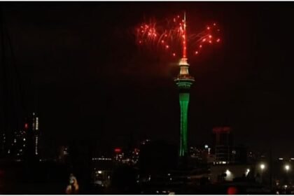 Happy New Year: आतिशबाजी के साथ स्वागत, सबसे पहले यहां मना नए साल का जश्न