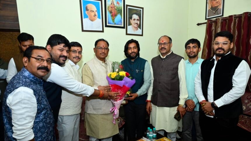 विष्णुदेव साय को मुख्यमंत्री बनाए जाने पर दुर्ग जिला भाजपा कार्यालय में हर्ष का माहौल-जितेन्द्र वर्मा