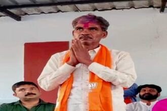 बेटे को याद कर भावुक हुए विधायक ईश्वर साहू, कहा-किसी घर के चिराग को बुझने नहीं दूंगा', दंगे में हुई थी पुत्र की मौत