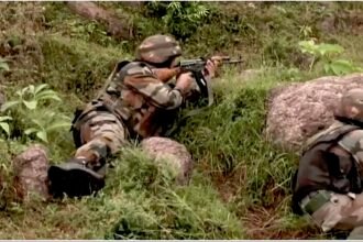 सुरक्षाबलों ने नाकाम की घुसपैठ की कोशिश, अखनूर में साथी का शव लेकर भागे तीन आतंकी