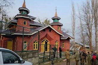 टारगेट किलिंग, आतंकियों ने पुलिस के रिटायर्ड अधिकारी की गोली मारकर हत्या की