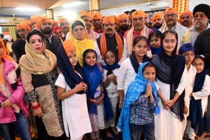 उप मुख्यमंत्री विजय शर्मा ने वीर बाल दिवस पर गुरुद्वारा में माथा टेक कर लिया आशीर्वाद