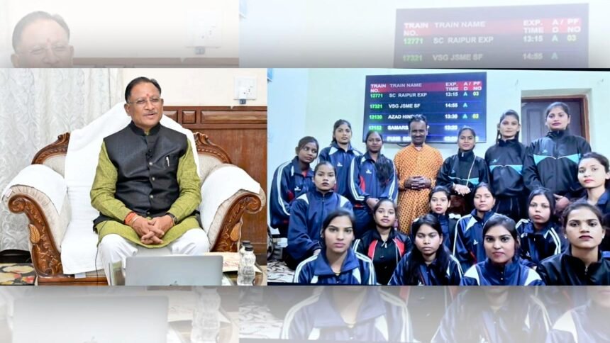 गणतंत्र दिवस परेड: कर्तव्यपथ पर दिखेगी जनसंसद मुरिया दरबार पर केंद्रित झांकी में जनजातीय कला एवं संस्कृति की झलक