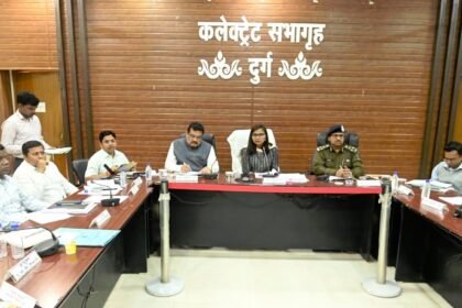 Durg Big News: अगर आप हेलमेट नहीं पहनते हो तो जाओ सावधान, 1 तारीख से हेलमेट होगा अनिवार्य