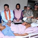 बीजापुर घटना में घायल जवान की पत्नी से गृह मंत्री ने कहा, हम अपने जवानों के साथ हर स्थिति में खड़े हैं, हर जरूरी संसाधन प्रदान करेंगे