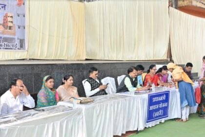 126 परिवारों को मिला प्रधानमंत्री आवास, मंगल बाजार छावनी में लॉटरी से हुआ मकान का आवंटन