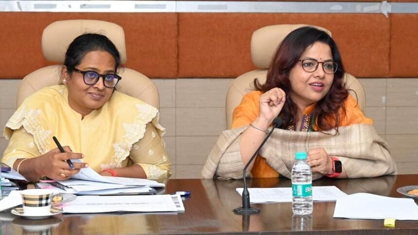 आंगनबाड़ी केन्द्रों में बनाए जाएंगे झूलाघर, कामकाजी महिलाओं के बच्चों की होगी देखभाल
