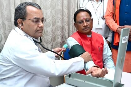 जागरूकता: नियमित हेल्थ चेकअप से सही इलाज संभव, सीएम साय ने स्वयं जांच कराकर किया स्वास्थ्य शिविर का उद्घाटन