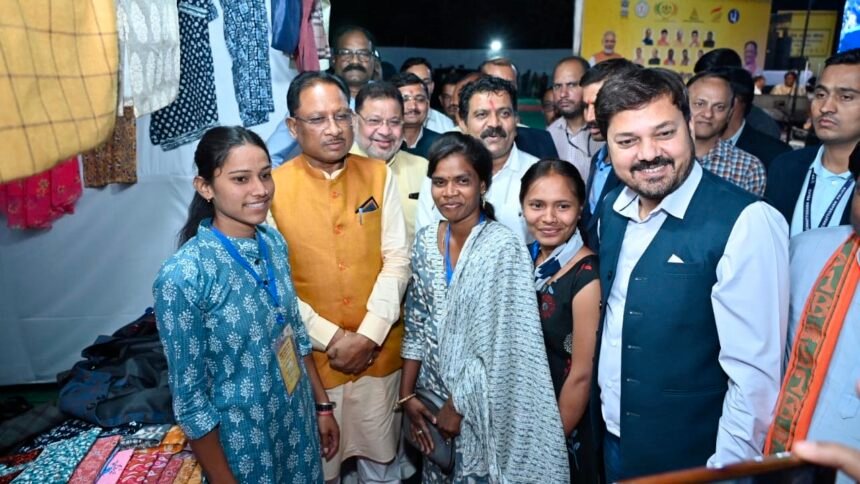राज्य की महिलाओं के सशक्तिकरण के लिए प्रतिबद्ध है सरकार : मुख्यमंत्री विष्णुदेव साय