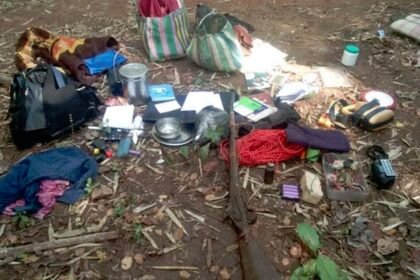 नक्सलियों ने किया आईईडी ब्लास्ट: सभी जवान सुरक्षित, फंसाने के लिए बनाए स्पाइक होल