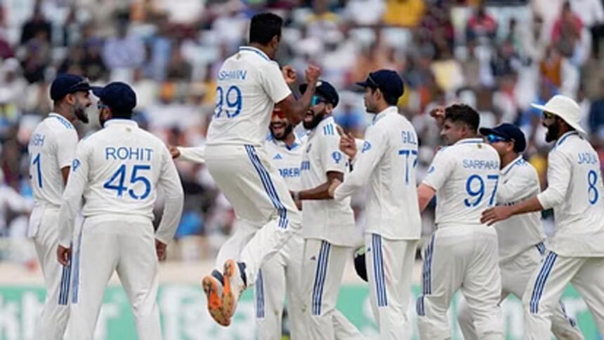 IND vs ENG: रविचंद्रन अश्विन ने तोड़ा अनिल कुंबले का रिकार्ड, बने भारत में सबसे ज्यादा टेस्ट विकेट लेने वाले गेंदबाज