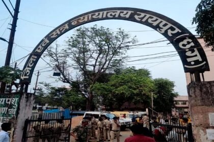 पुलिस की बड़ी लापरवाही: कोर्ट परिसर से चकमा देकर कैदी फरार, दो आरक्षक सस्पेंड