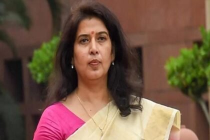 CG Politics: कोरबा में भाजपा के दाँव से कांग्रेस चित्त! छत्तीसगढ़ में भाजपा का बड़ा चेहरा है सरोज पाण्डेय, बना चुकी है वर्ल्ड रिकार्ड