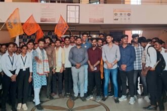 विद्यार्थियों की समस्या को लेकर अभाविप दुर्ग ने रावतपुरा फार्मेसी महाविद्यालय निर्देशक को सौंपा ज्ञापन