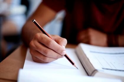 Education: 10वीं का परिणाम आने से पहले 11वीं में मिलेगा दाखिला, जानिए क्यों लिया गया यह निर्णय