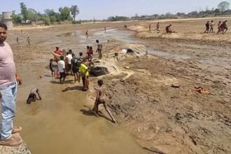 Water Crisis: जीवनदायिनी नदी सूखी, 25 हजार लोगों पर गहराया जल संकट, जल संसाधन विभाग की बड़ी लापरवाही
