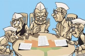 CG Politics: दो चरणों का मतदान किसके पक्ष में? हिसाब-किताब लगाने में जुटे भाजपा व कांग्रेस ने किया अपनी जीत का दावा, अब निगाहें तीसरे चरण पर