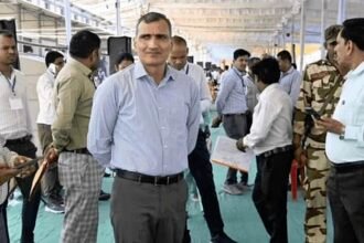 LS Election: छत्तीसगढ़ में तीसरे चरण का मतदान कल, पोलिंग पार्टी हुई रवाना