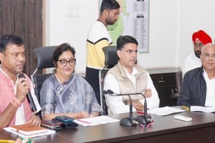 परेशान कर सकते हैं हार के कारण! वीरप्पा मोइली विधानसभा व लोकसभा की हार की कल से करेंगे चार दिवसीय समीक्षा