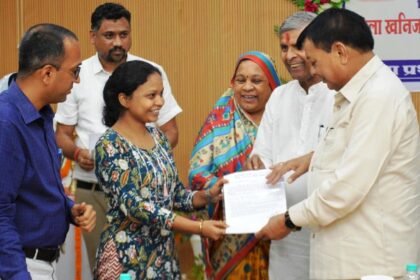 परिवार की आर्थिक स्थिति रेखा के मजबूत इरादों के रास्ते में नहीं बन सकी रुकावट