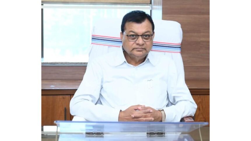 अब मजदूर के बच्चे भी बनेंगे अफसर, प्रदेश के 10 जिलों में नि:शुल्क कोचिंग जुलाई से होगी शुरू