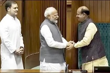 LS Speakar: ओम बिरला चुने गए लोकसभा के स्पीकर, पीएम मोदी और राहुल गांधी आसन तक लेकर गए